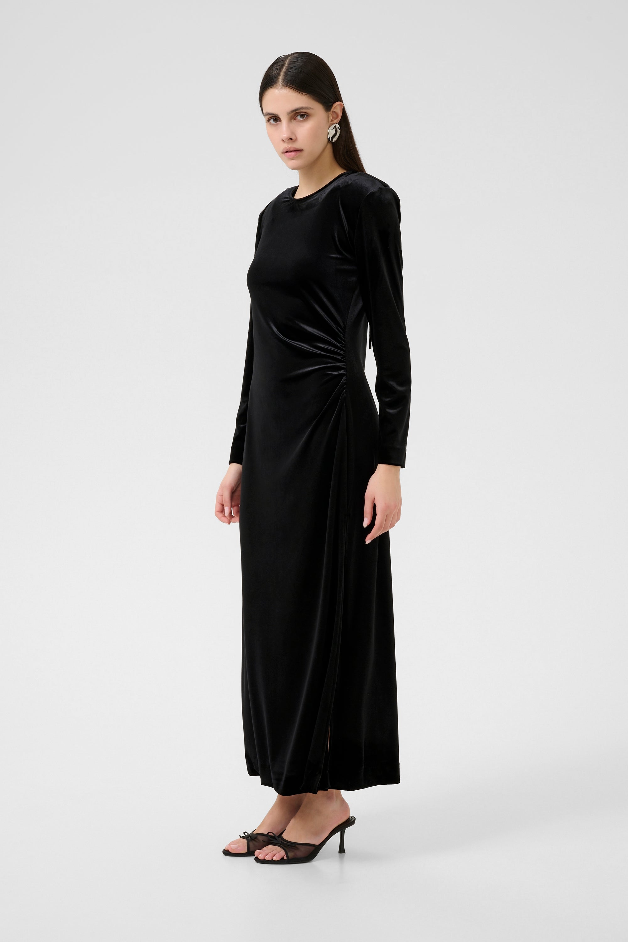 Cecilia Long Velvet Dress Black