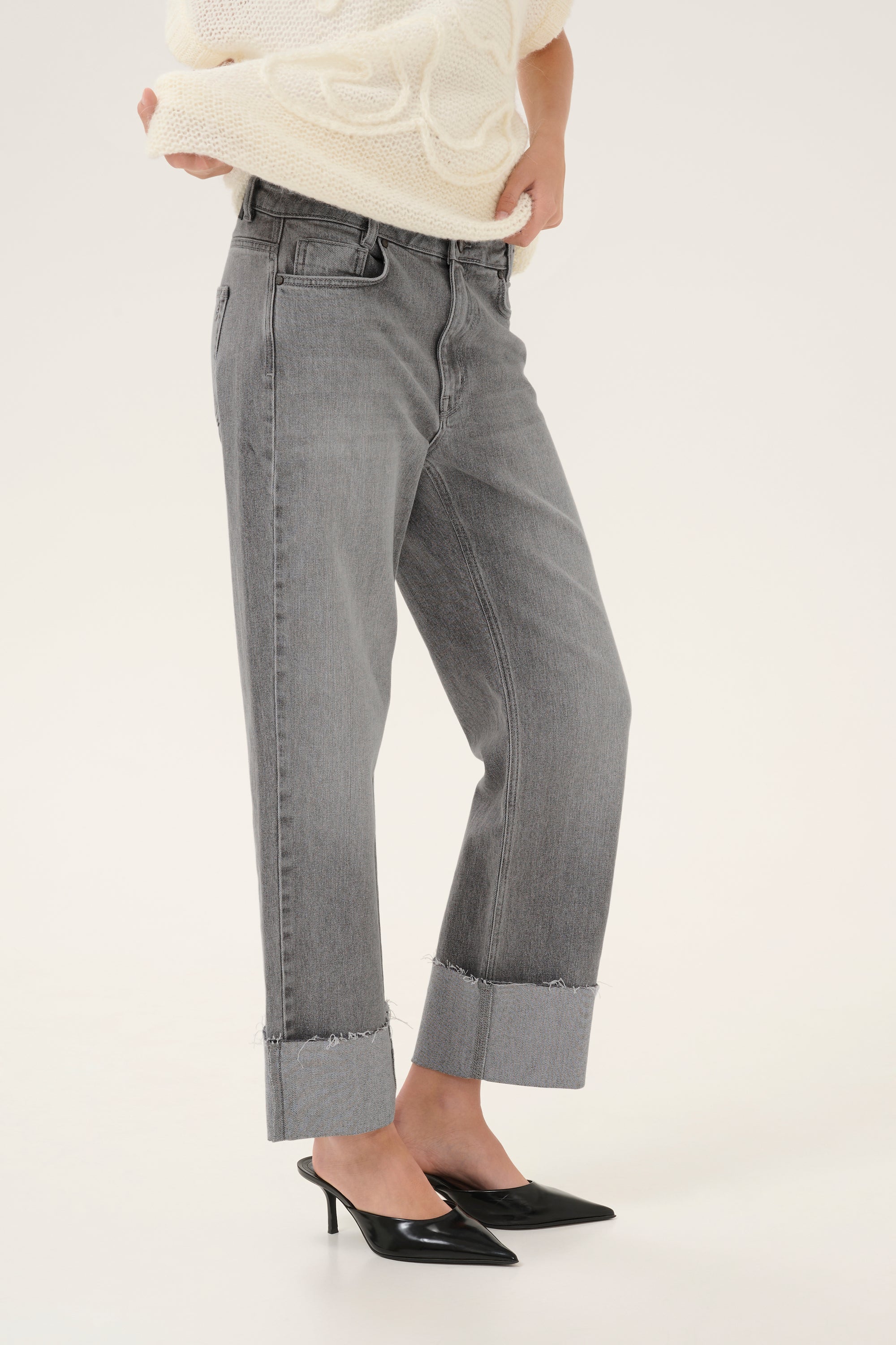 MEW Dallas Jeans
