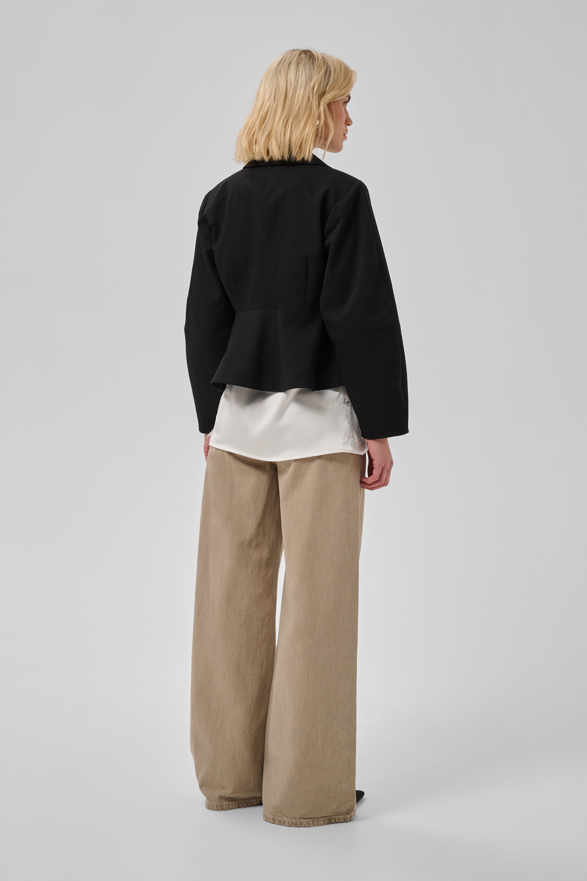 MEW Evie Shaped Blazer Black