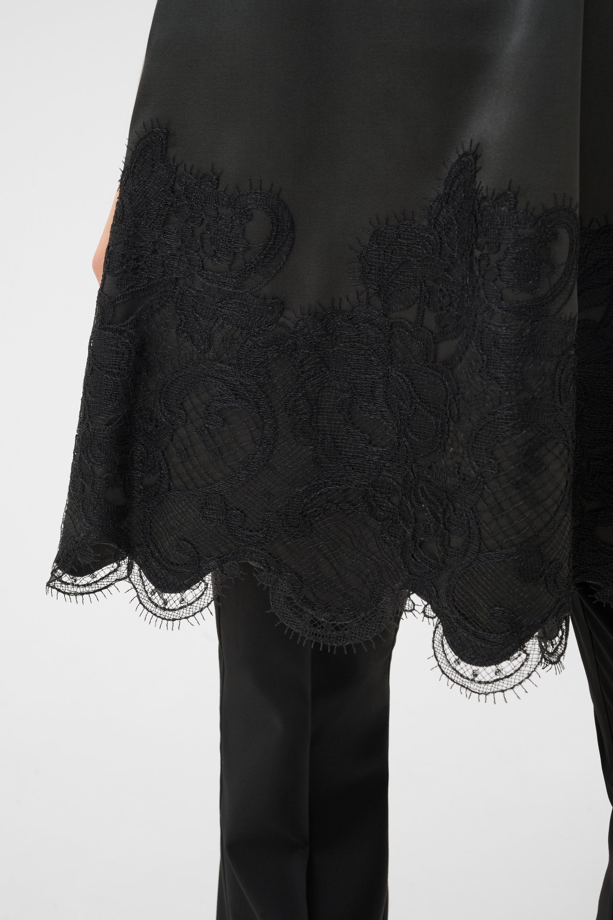 Jacura Dress