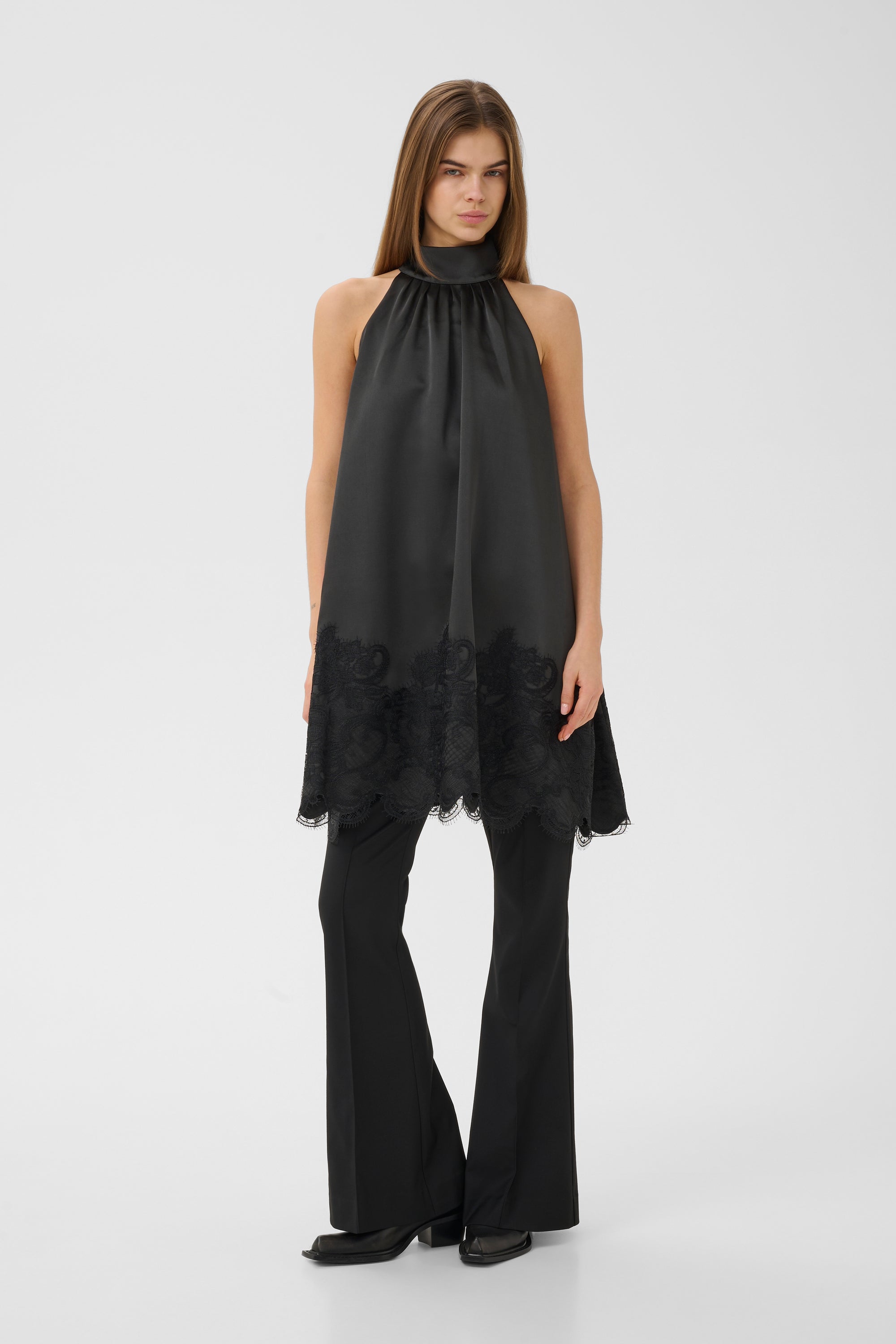 Jacura Dress
