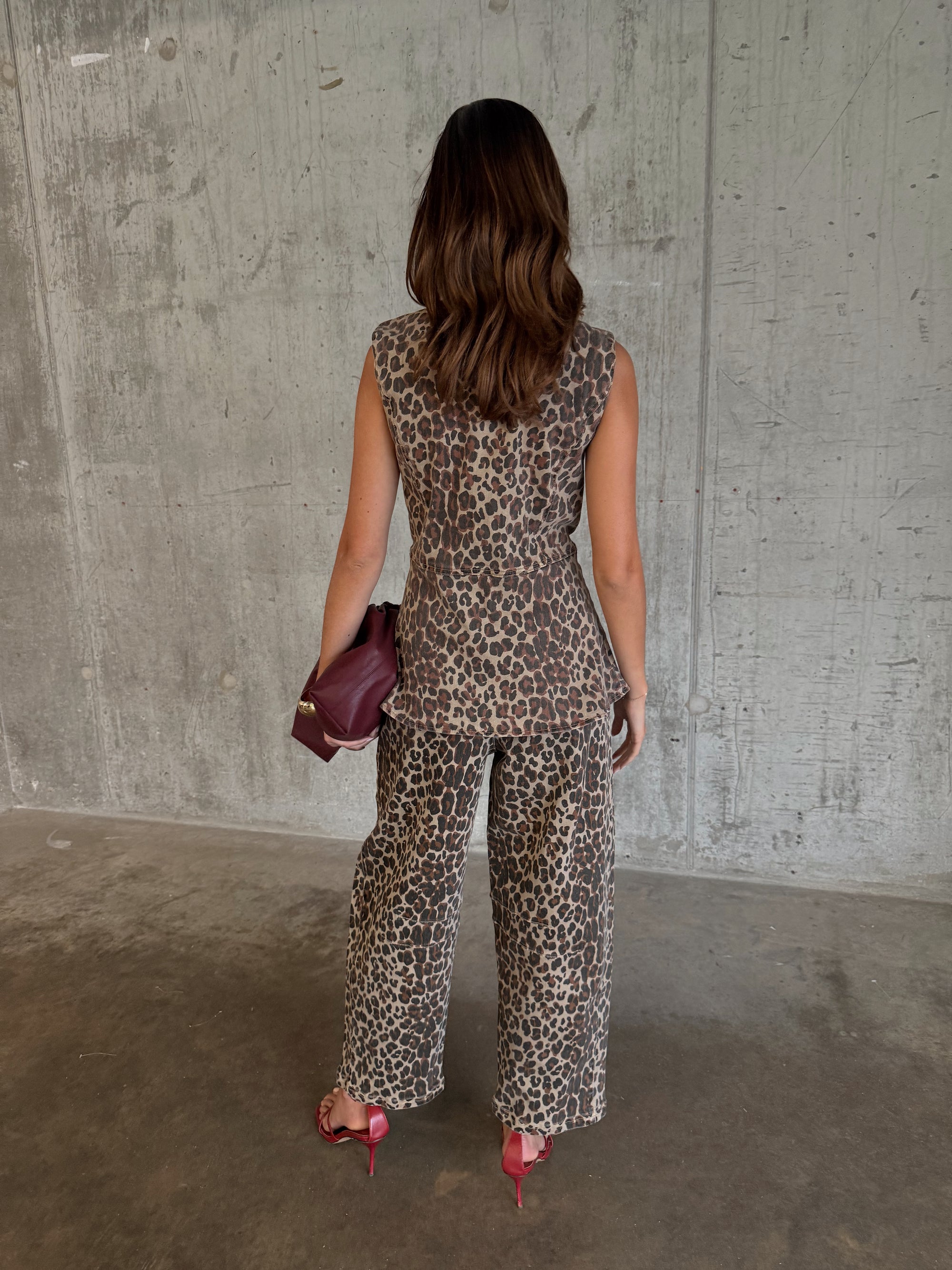 NFD Leopard Barrel Jeans