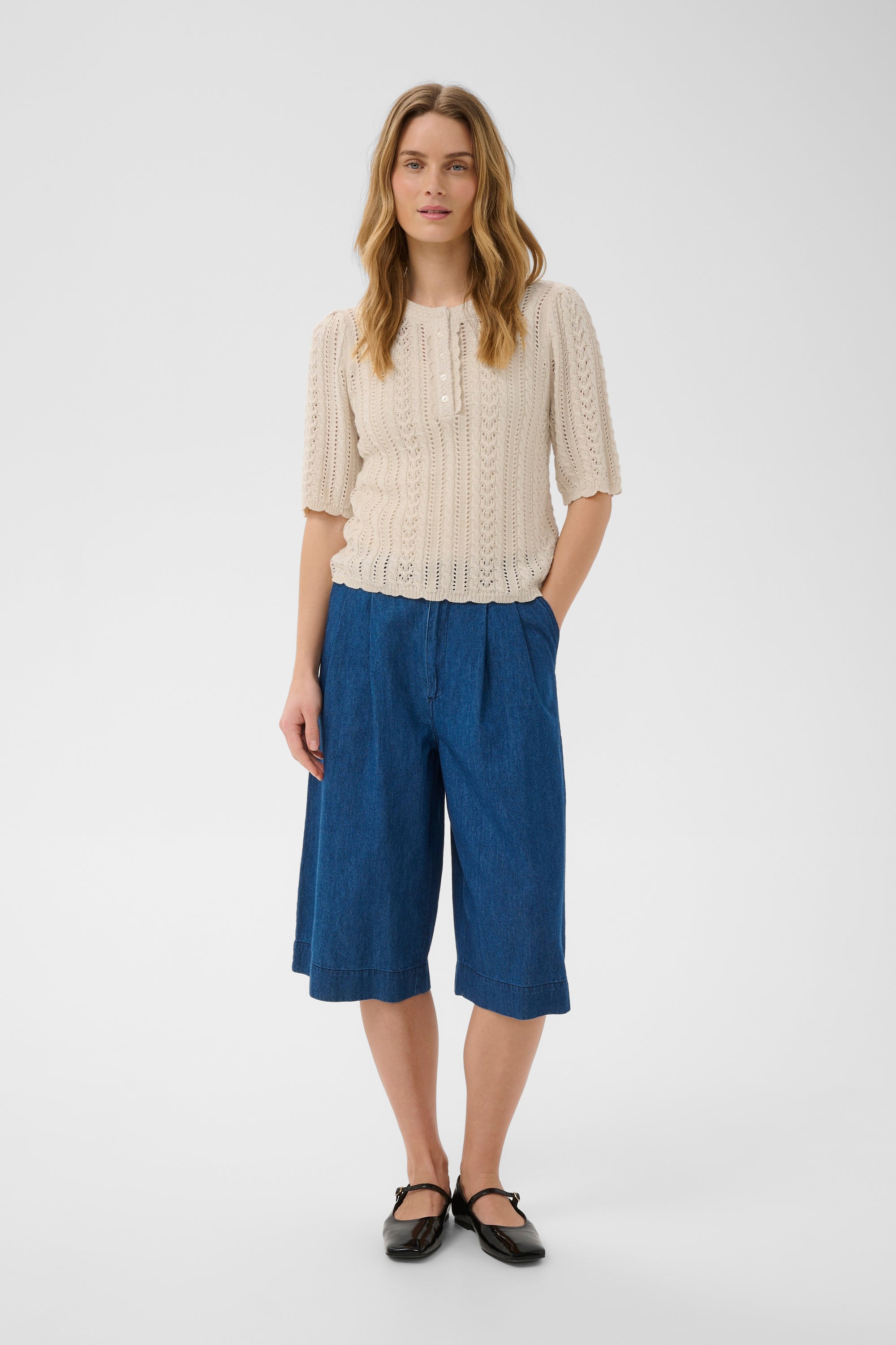 Darnella Pullover