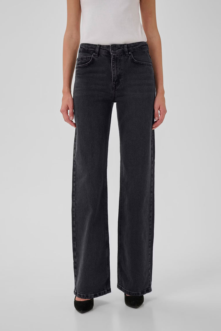 My Essestial Wardrobe Louis Jeans