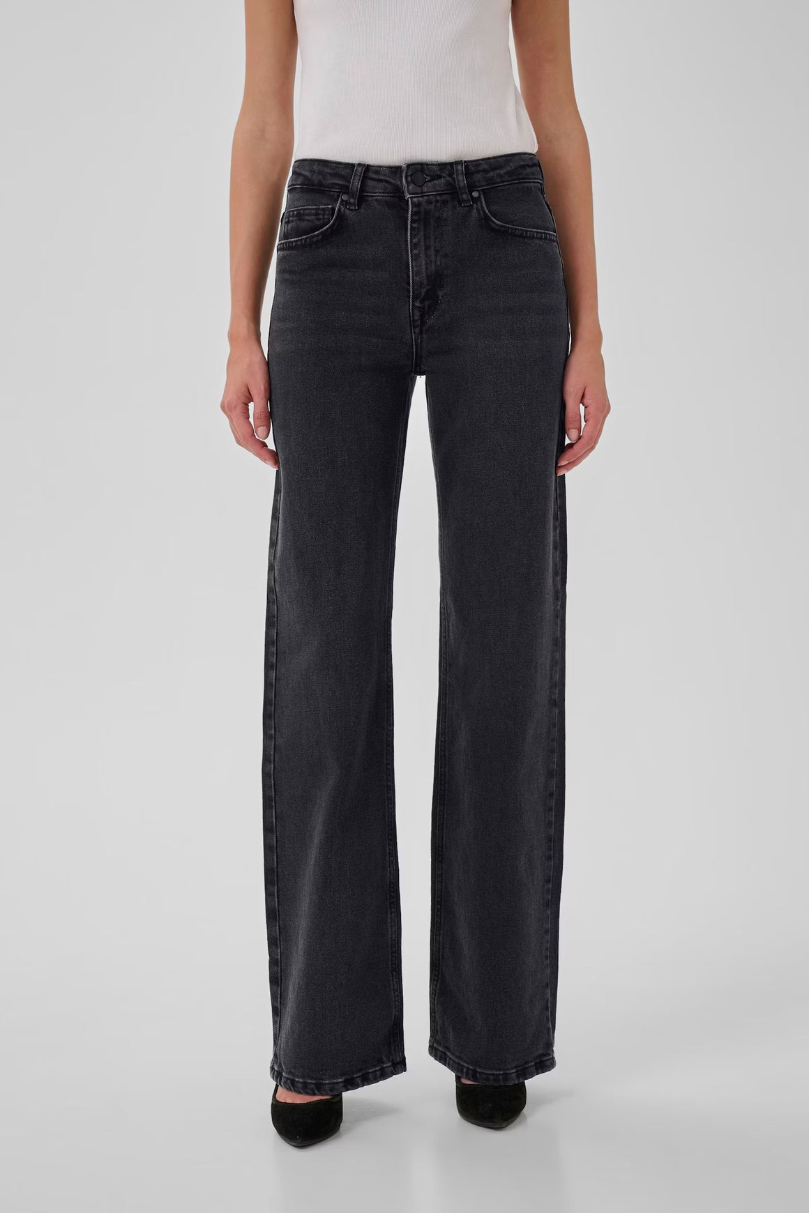 My Essestial Wardrobe Louis Jeans