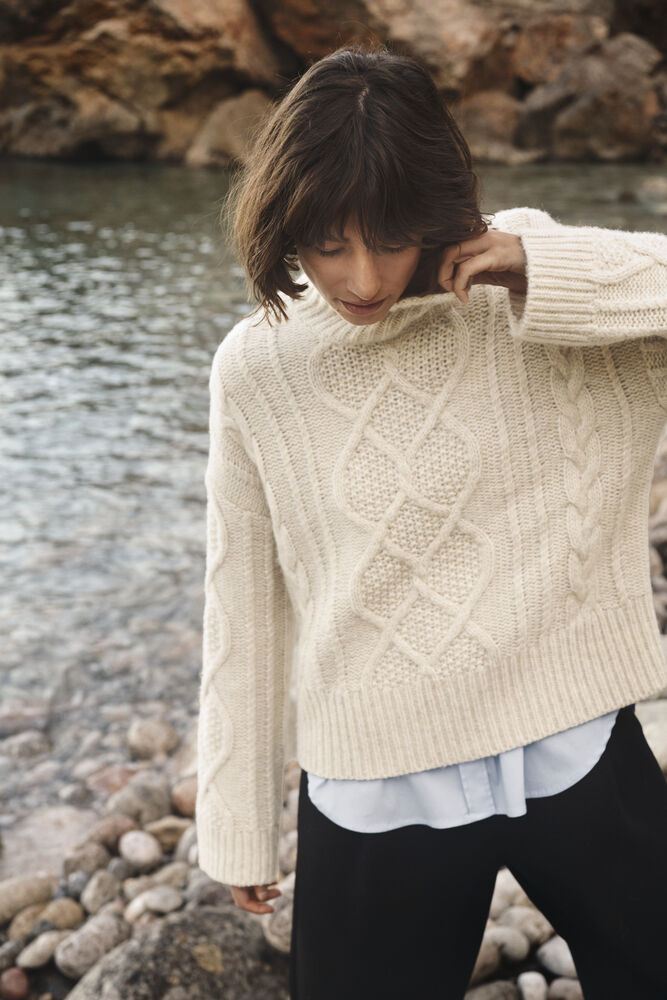 Channa Pullover