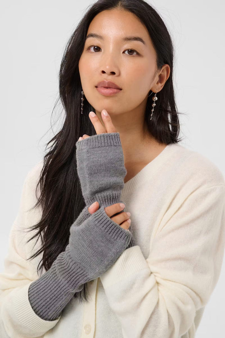 Dayra Gloves