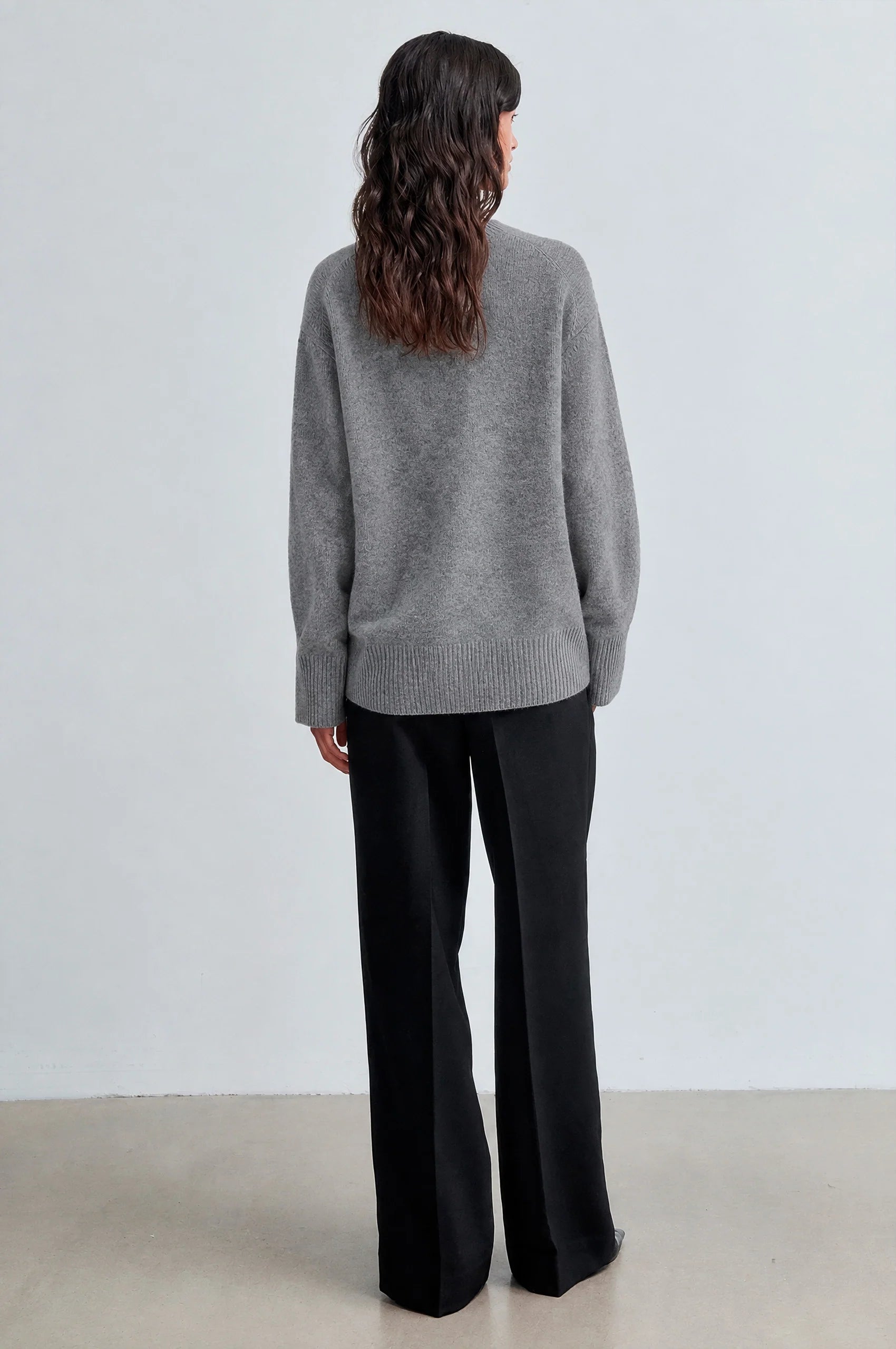 Alpha Knit O-Neck Grey