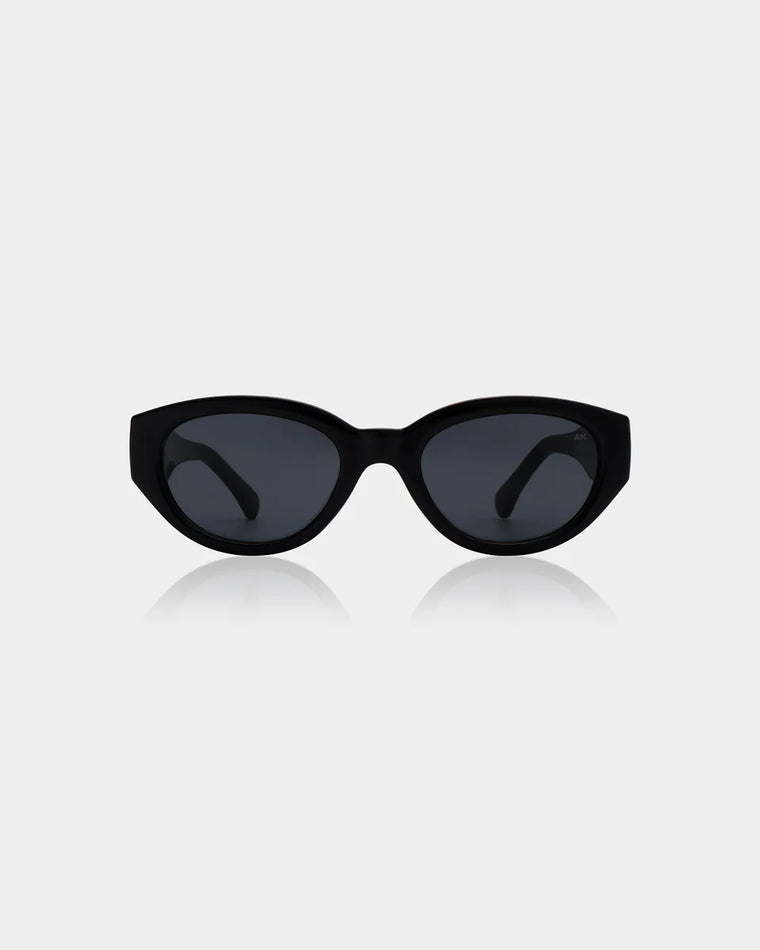Winnie Black Sunglasses