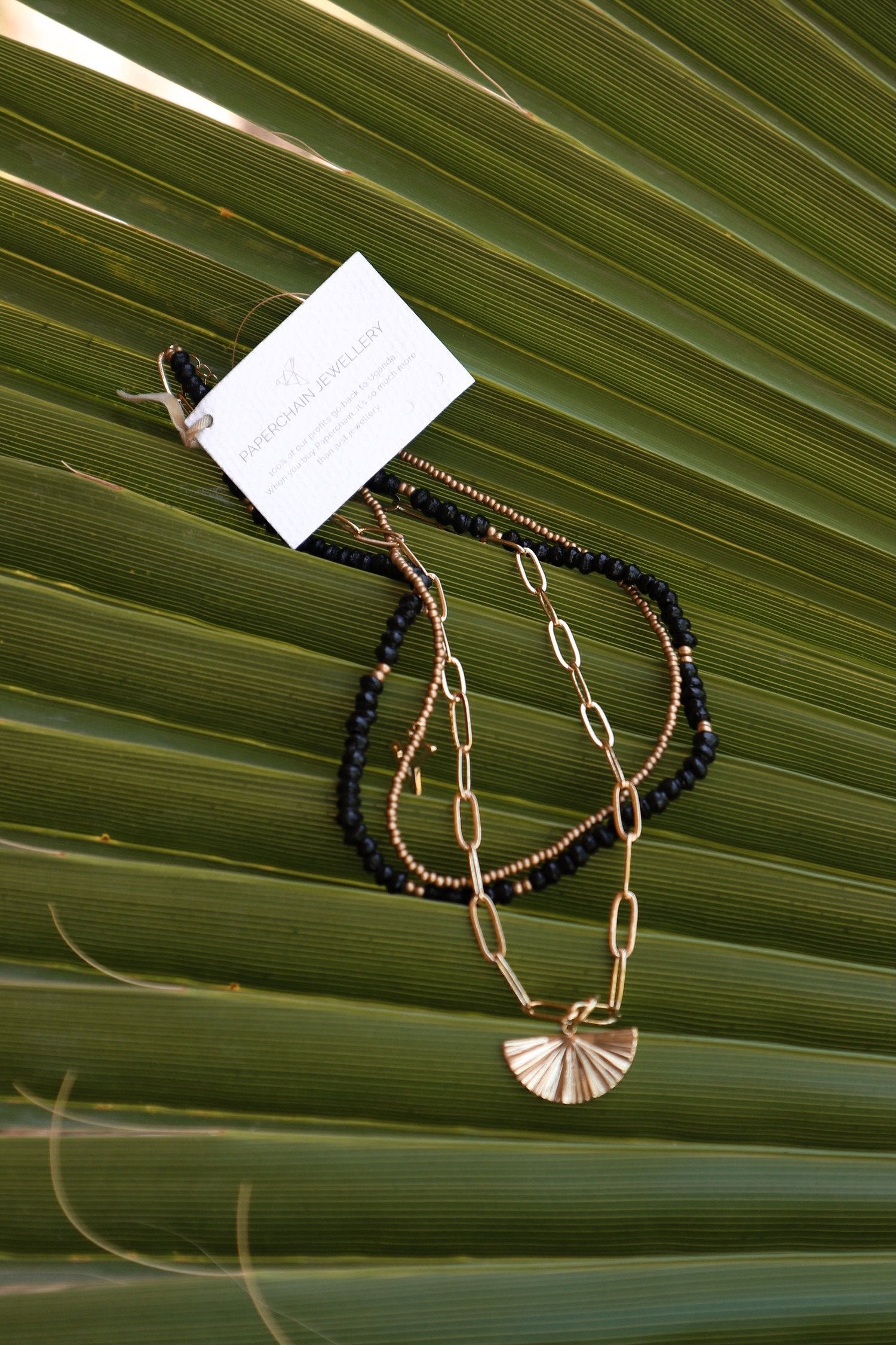 Paperchain Fan Necklace Black