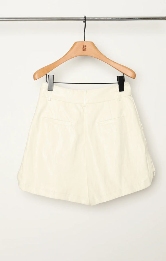 JI JI Studi Paris Paola Short
