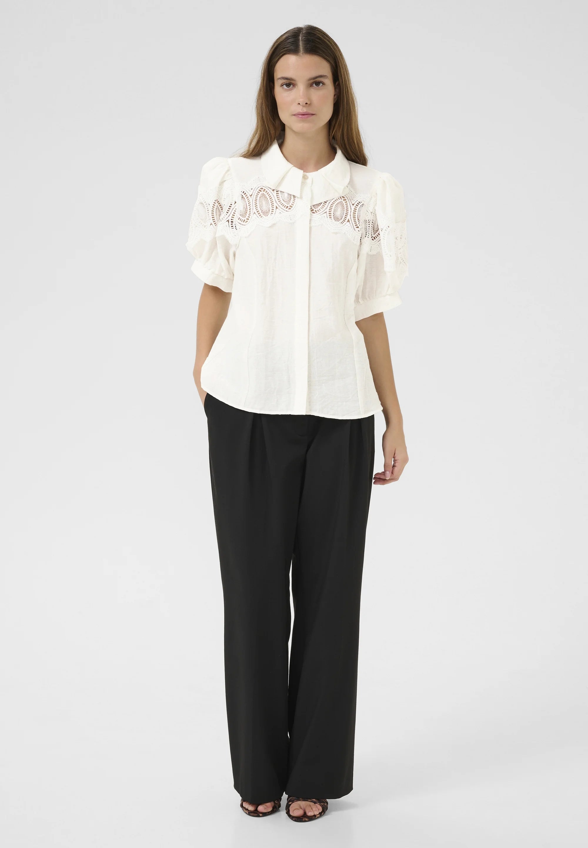 Urith Frosty Blouse