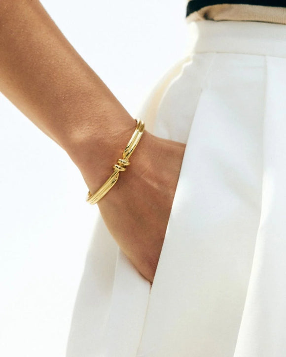 Swivel Gold Bangle
