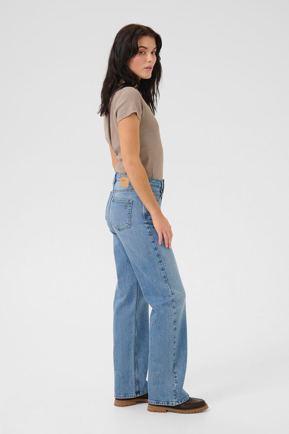 My Essential Wardrobe Louis High Wide Jeans