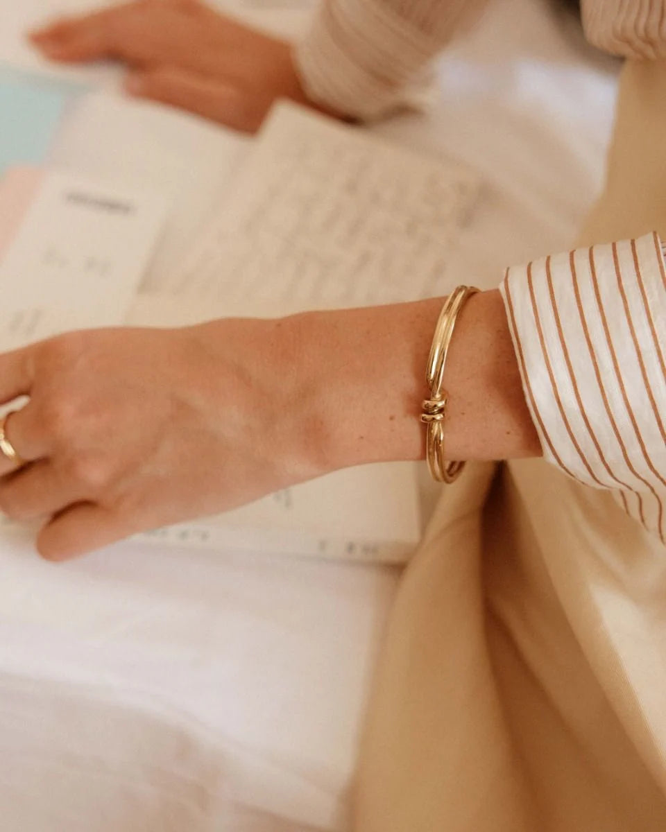 Swivel Gold Bangle